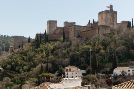 شقة Stunning Alhambra View Balconies, In The Albayzin غرناطة المظهر الخارجي الصورة